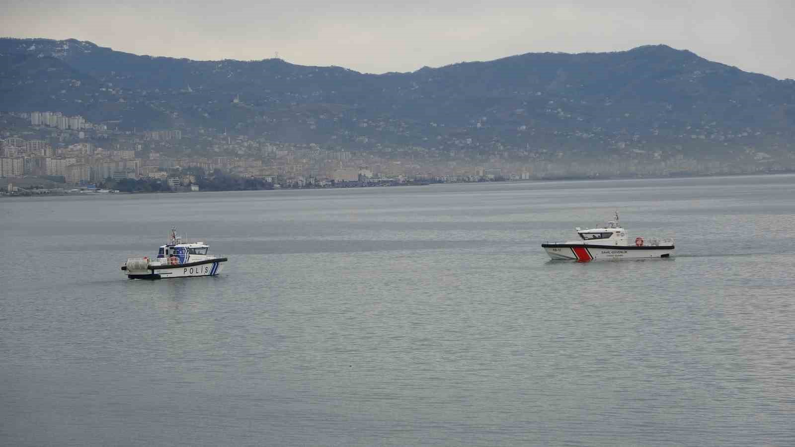 Trabzon’da kayıp genç her yerde aranıyor
