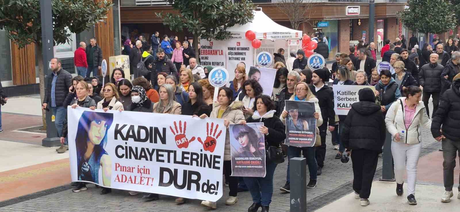 Trabzon’da Pınar Kaynak için yürüyüş
Trabzon’da Pınar Kaynak için yürüyüş