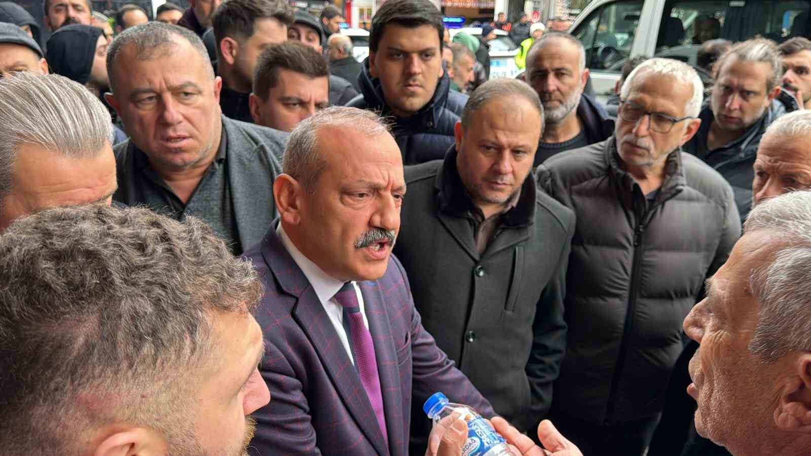 Trabzon’da şehir içi ulaşımda durak gerginliği
