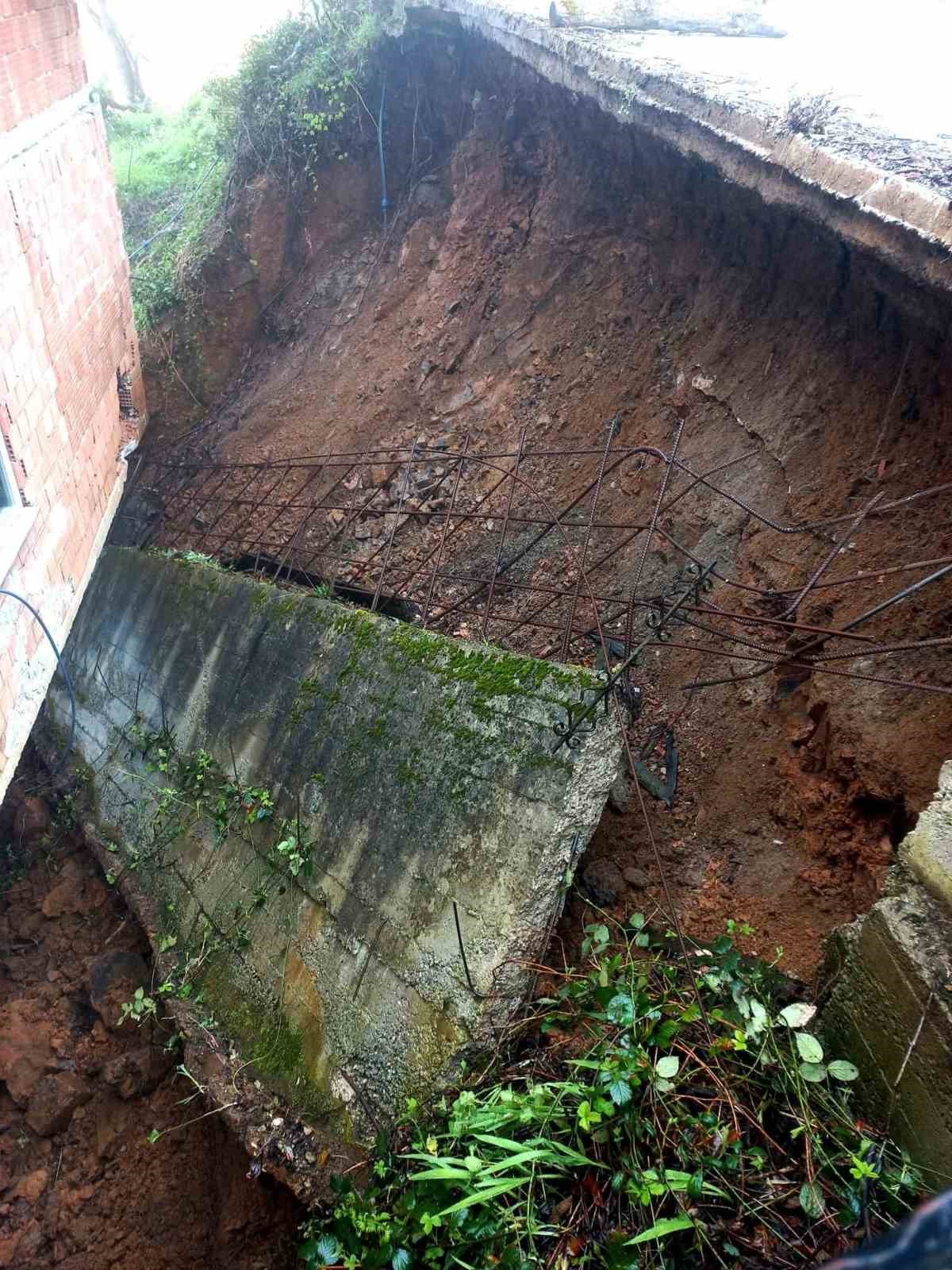 Trabzon’da şiddetli yağış heyelanlara neden oldu
