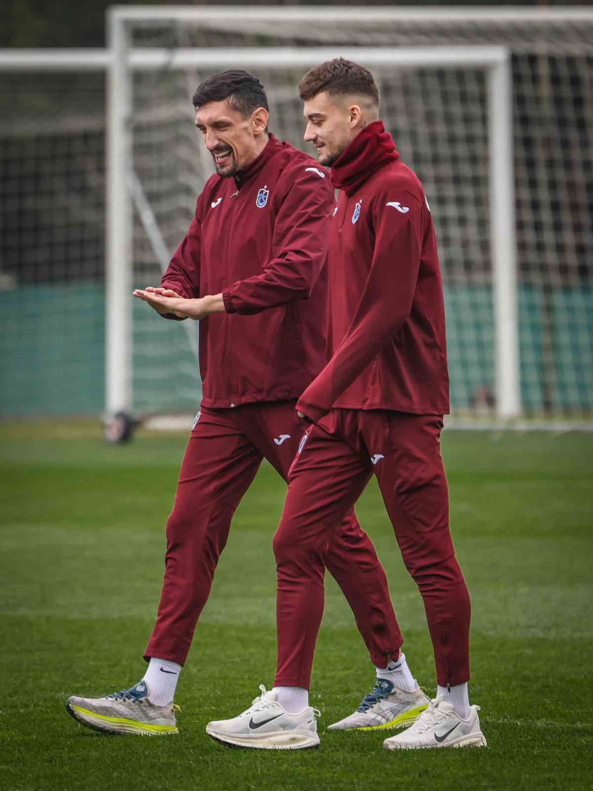 Trabzonspor ara vermeden Eyüpspor maçı hazırlıklarına başladı
