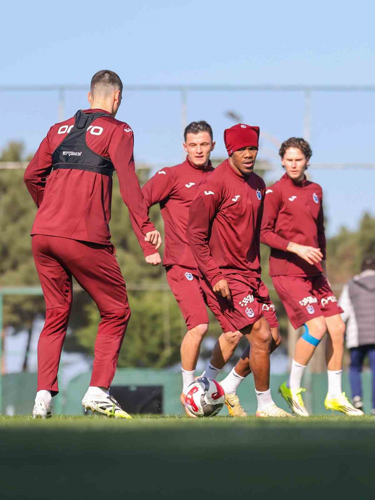 Trabzonspor, Çaykur Rizespor maçı hazırlıklarına başladı
