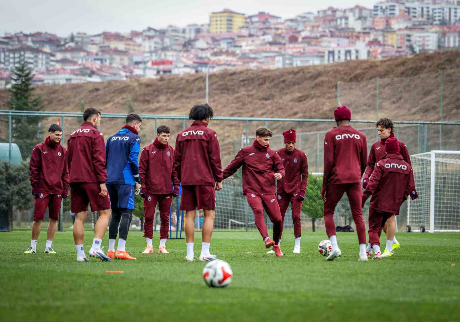 Trabzonspor, Gaziantep FK’ya yenilmiyor
Trabzonspor, Gaziantep FK’ya yenilmiyor