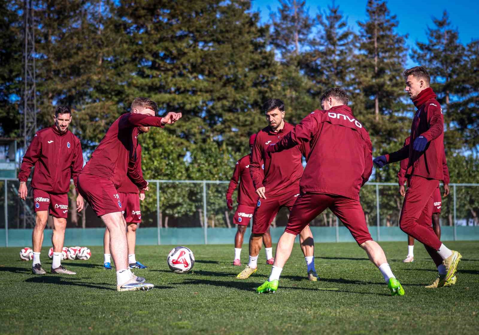 Trabzonspor ile Gaziantep FK ligde 14. randevuda
Trabzonspor ile Gaziantep FK ligde 14. randevuda