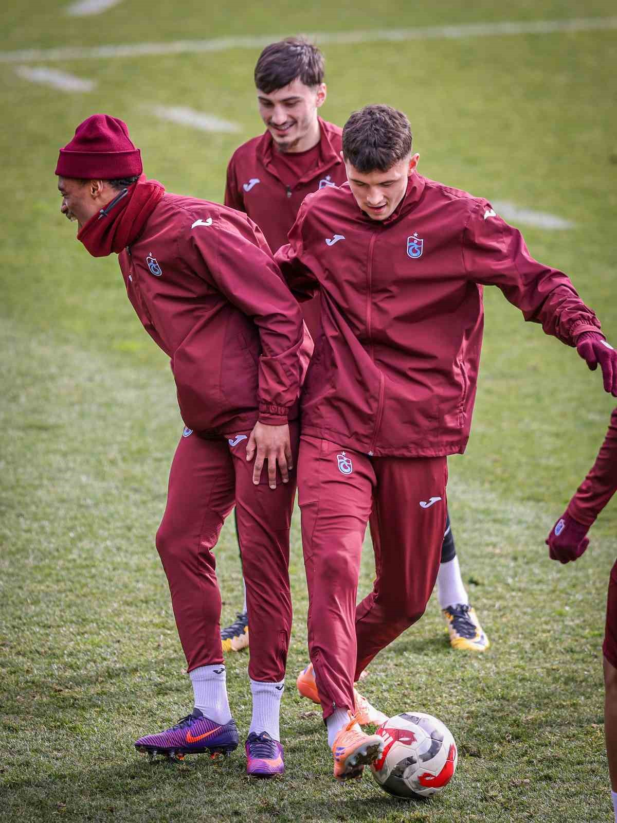 Trabzonspor, Kasımpaşa maçı hazırlıklarını tamamladı
