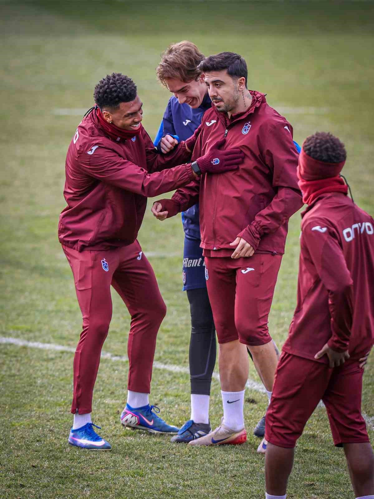 Trabzonspor, Kasımpaşa maçı hazırlıklarını tamamladı
