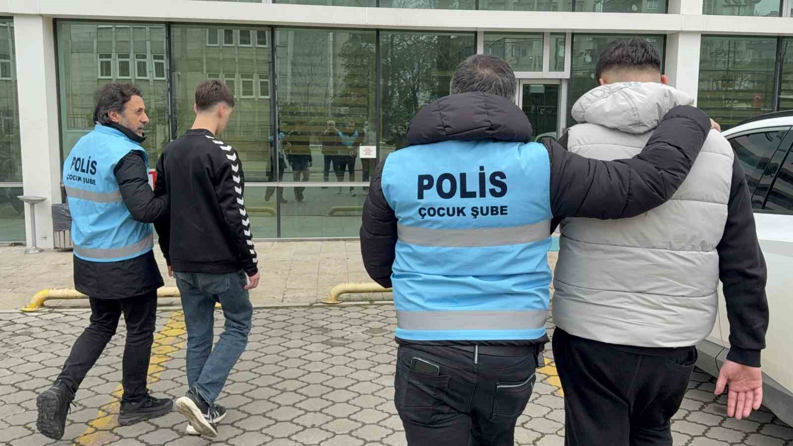 Trabzonspor otobüsünü taşlayan 5 kişiye adli kontrol
