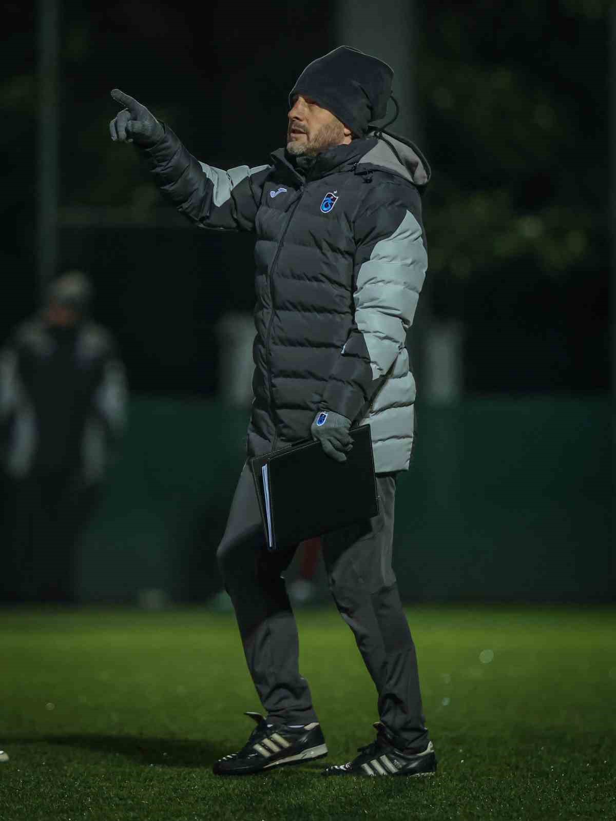 Trabzonspor yeni yılın ilk antrenmanını yaptı
