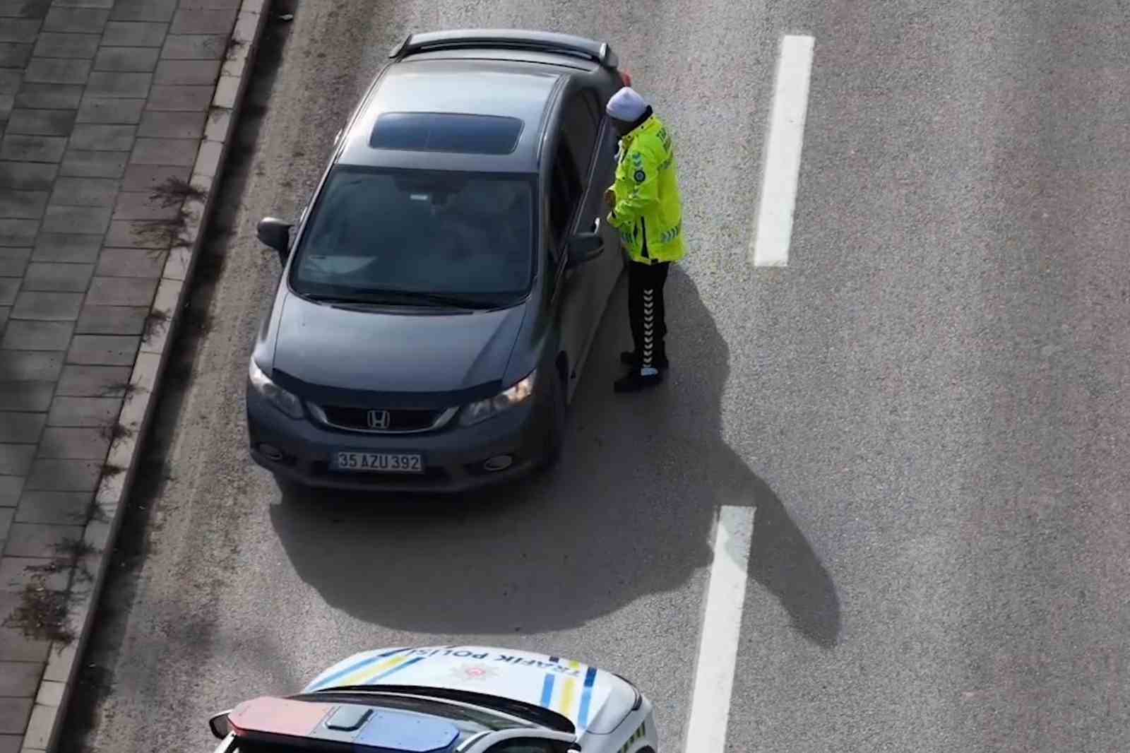 Trafik denetiminden kaçmak isteyen sürücü dronla tespit edildi: Para cezası uygulandı
