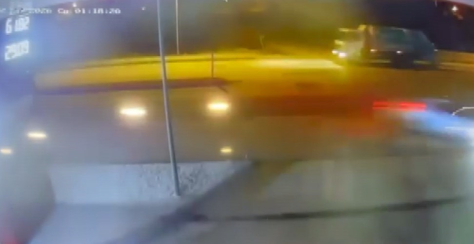 Trafik kazasında hayatını kaybeden gencin amcası: "Kazanın olduğu çukur saatler sonra kapatıldı"
