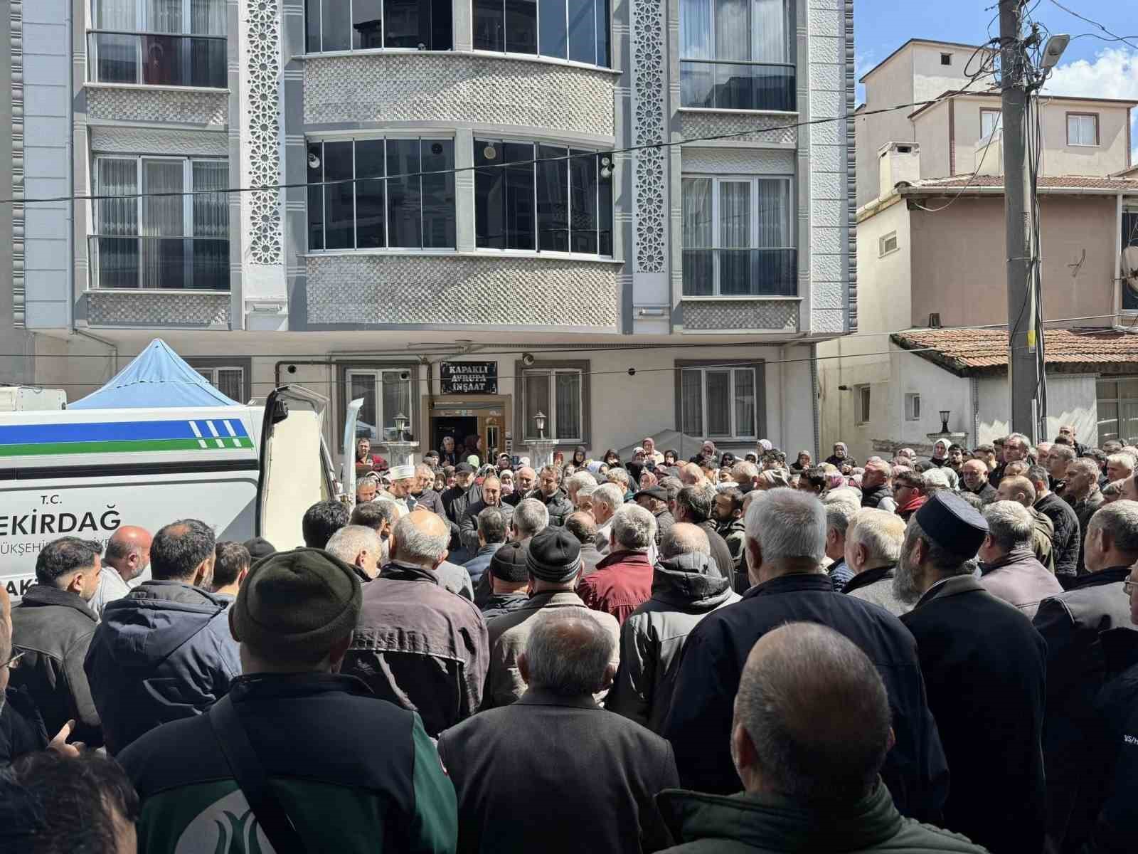 Trafik kazasında hayatını kaybeden kadın toprağa verildi
