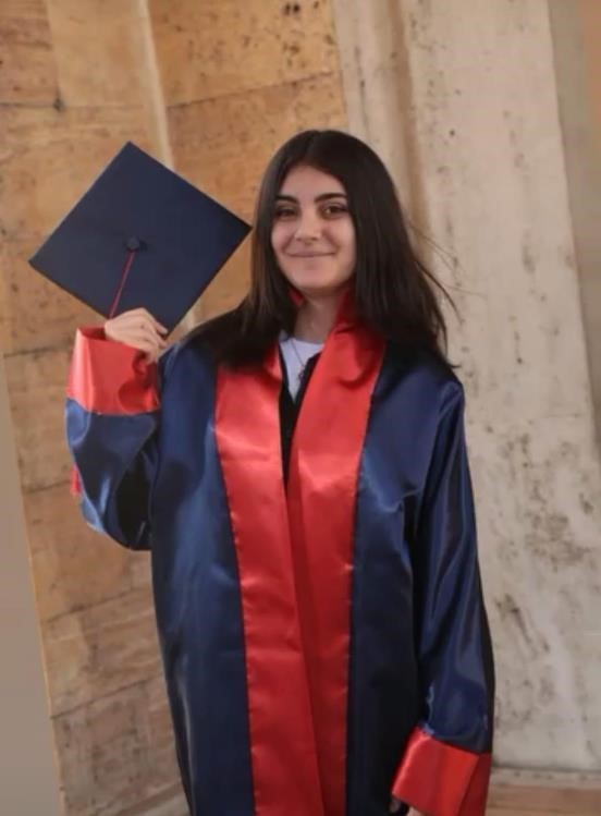 Trafik kazasında kızını kaybeden aile tehdit mesajı aldıklarını iddia etti: "Şikayetinizi geri çekmezsiniz mezarını parçalayıp kafanıza sıkacağız" dediler
