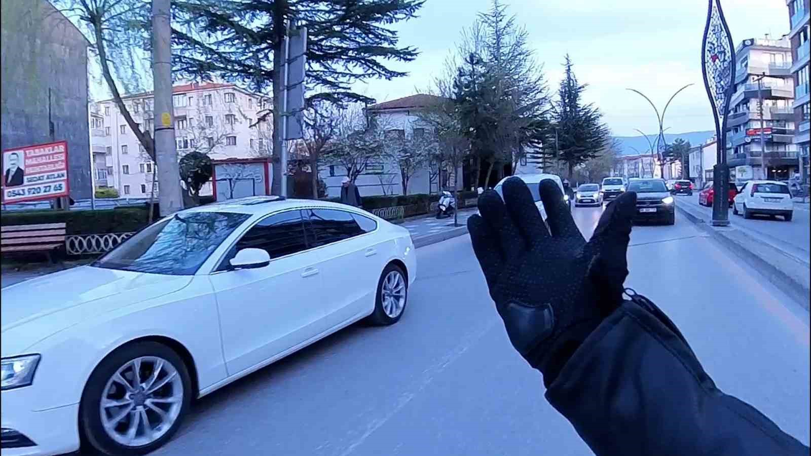 Trafik tartışmasında gerçeği kask kamerası ortaya çıkardı
