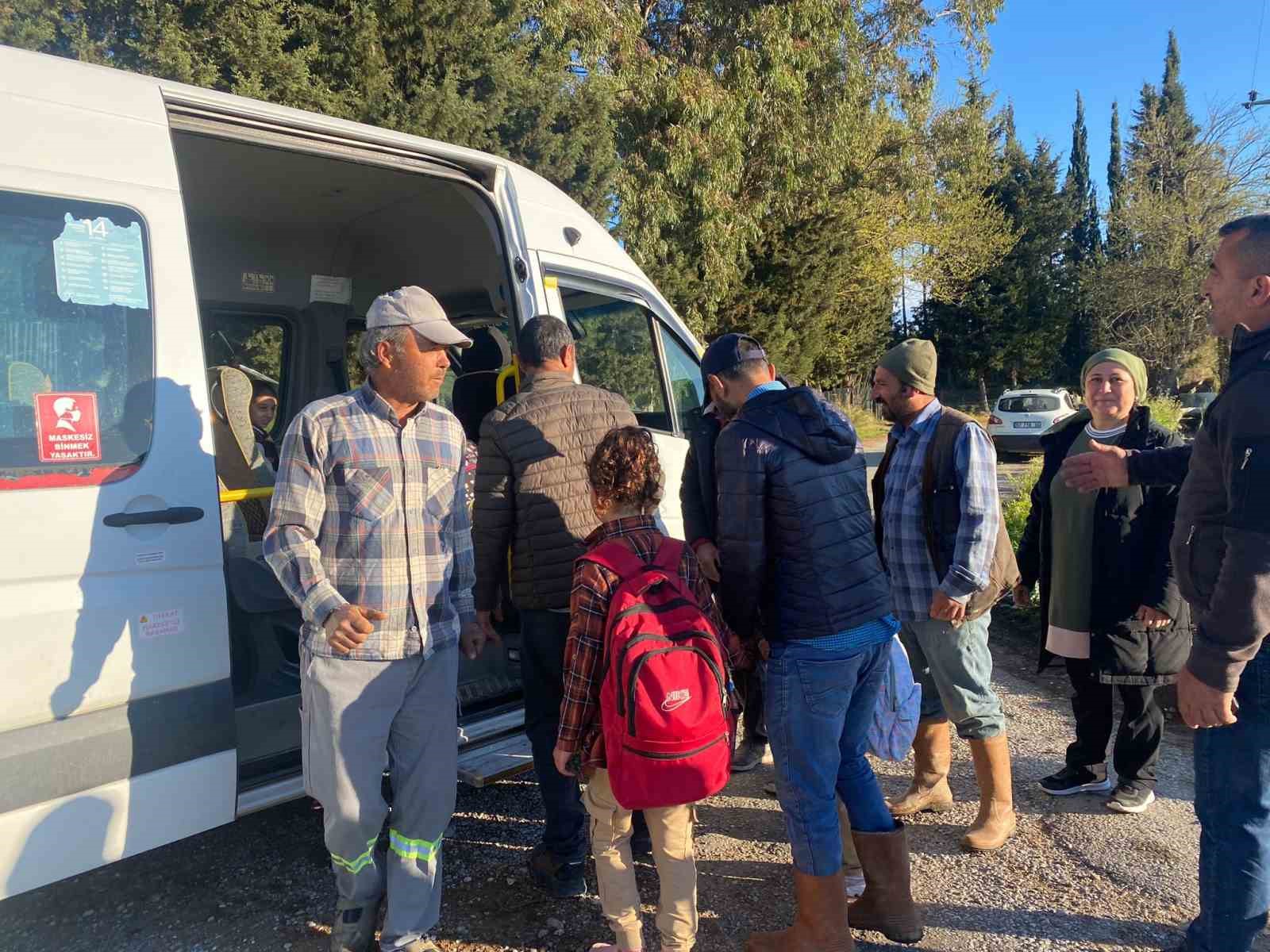 Traktör kasalarında eğitim yolculuğunda mutlu son
