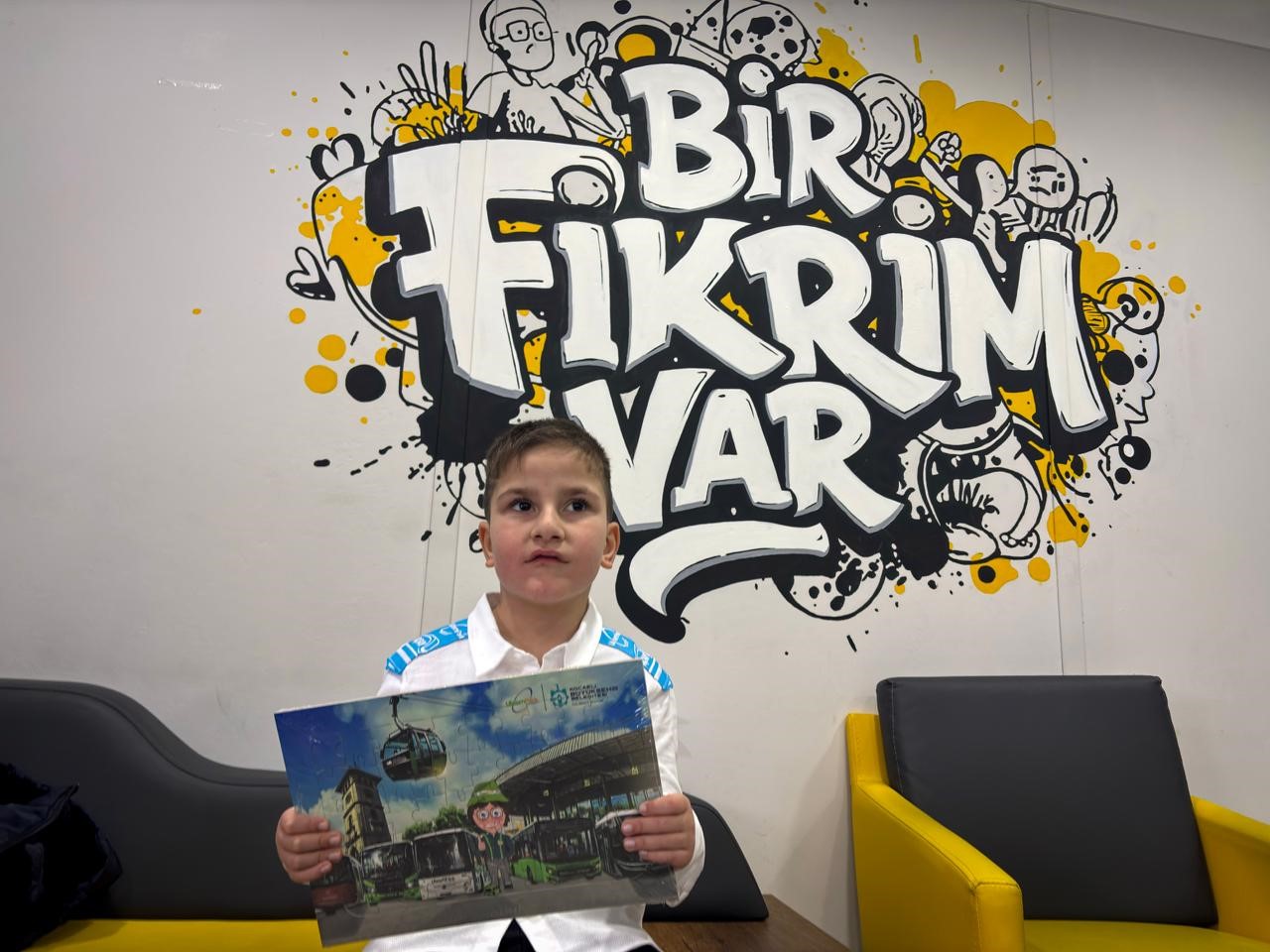 Tramvay tutkunu 6 yaşındaki Muhammet Enes’in hayali gerçeğe dönüştü
