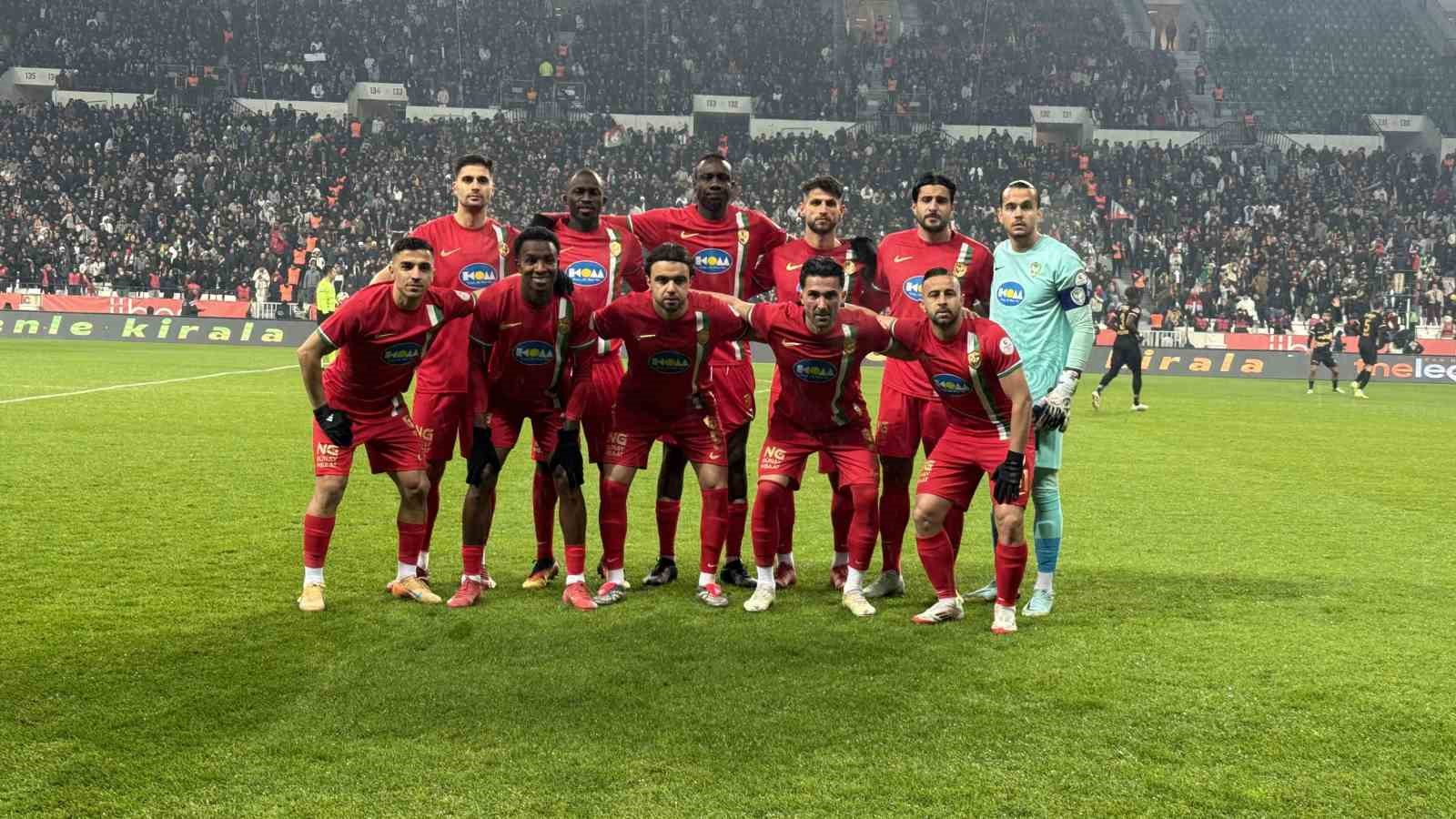 Trendyol 1. Lig: Amed Sportif Faaliyetler: 1 - Çorum FK: 0
Trendyol 1. Lig: Amed Sportif Faaliyetler: 1 - Çorum FK: 0