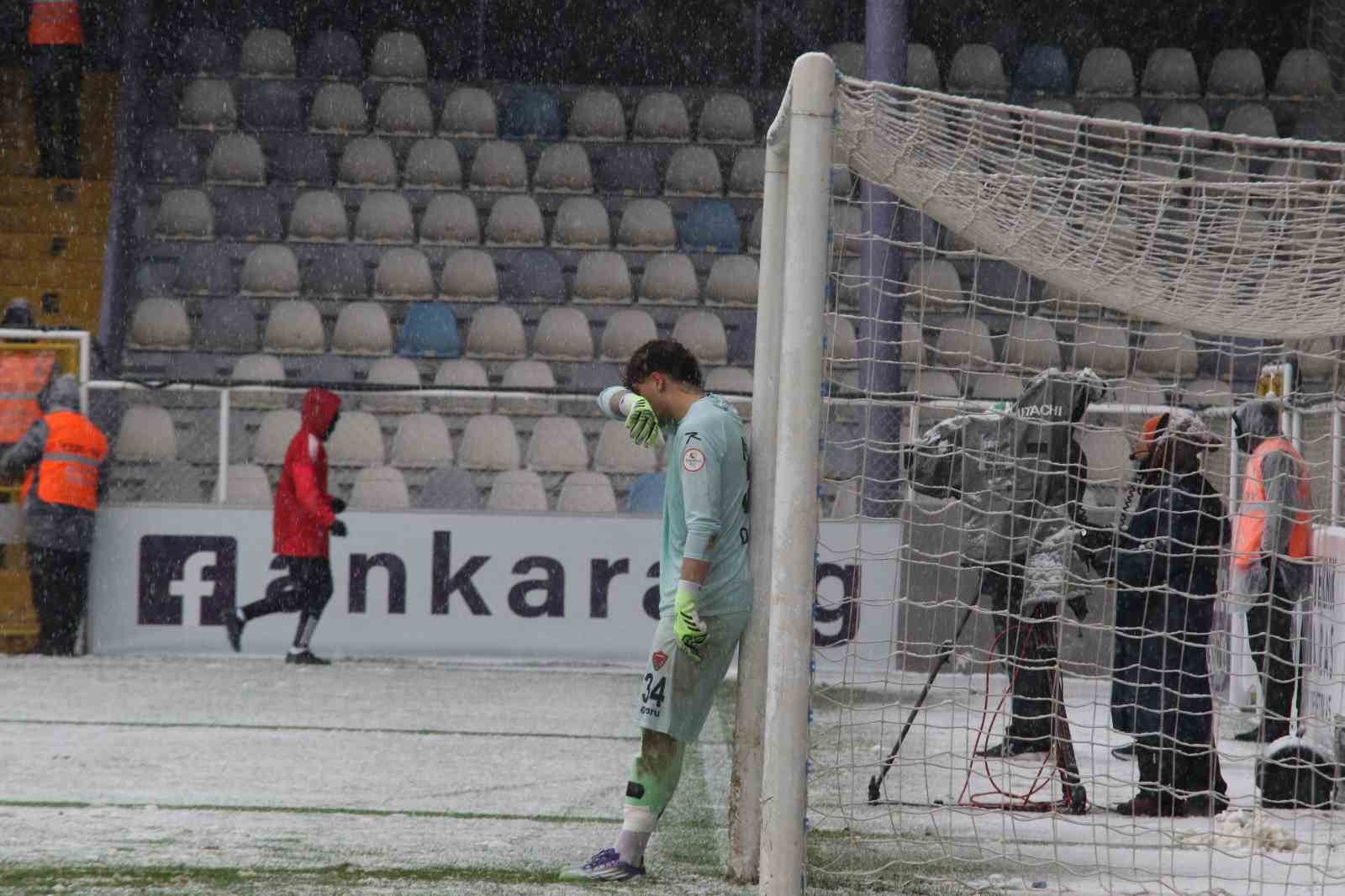 Trendyol 1. Lig: Ankara Keçiörengücü: 5 - Hatayspor: 0
Trendyol 1. Lig: Ankara Keçiörengücü: 5 - Hatayspor: 0