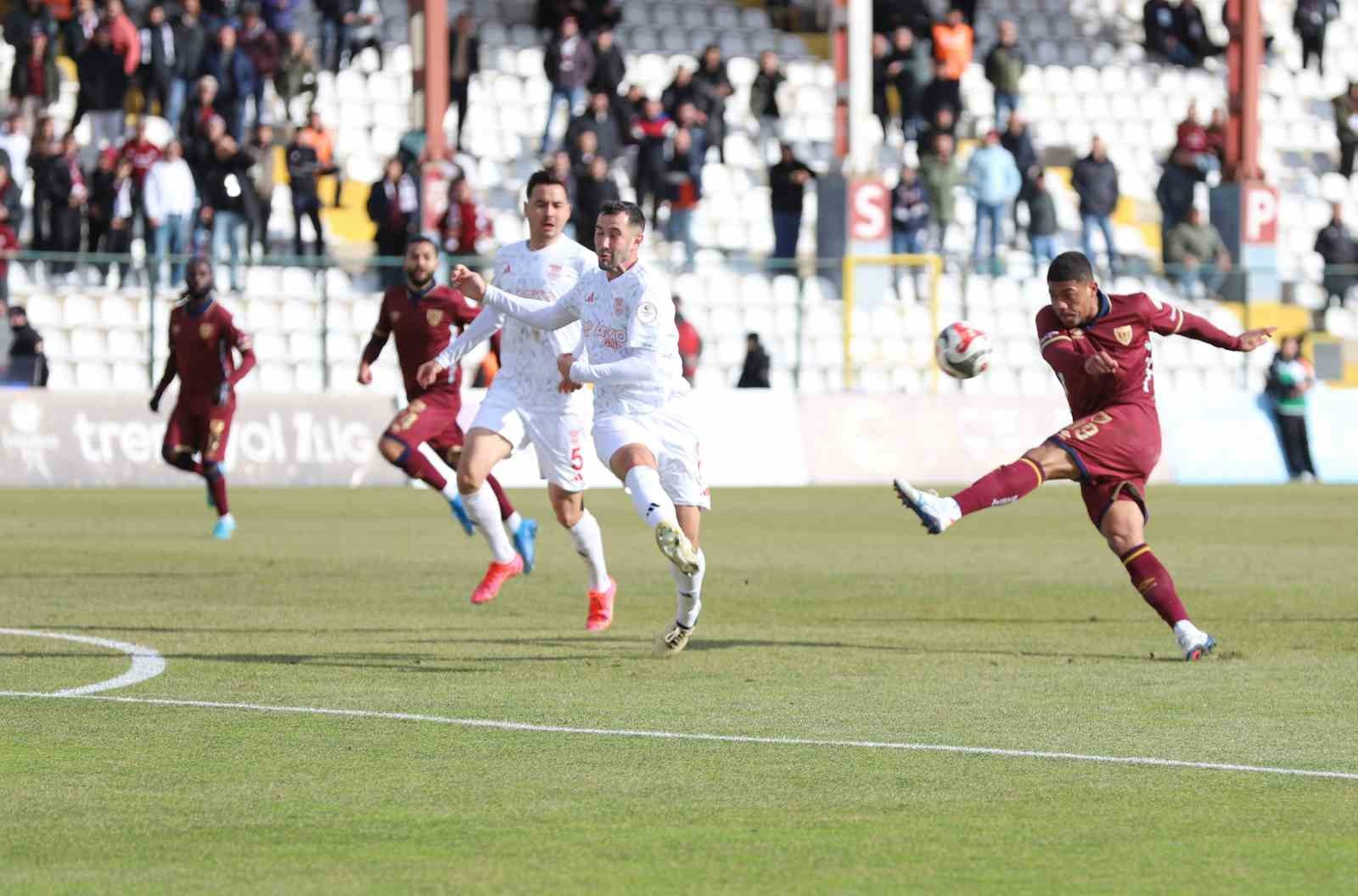 Trendyol 1. Lig: Bandırmaspor: 4 - Pendiksporspor: 1
