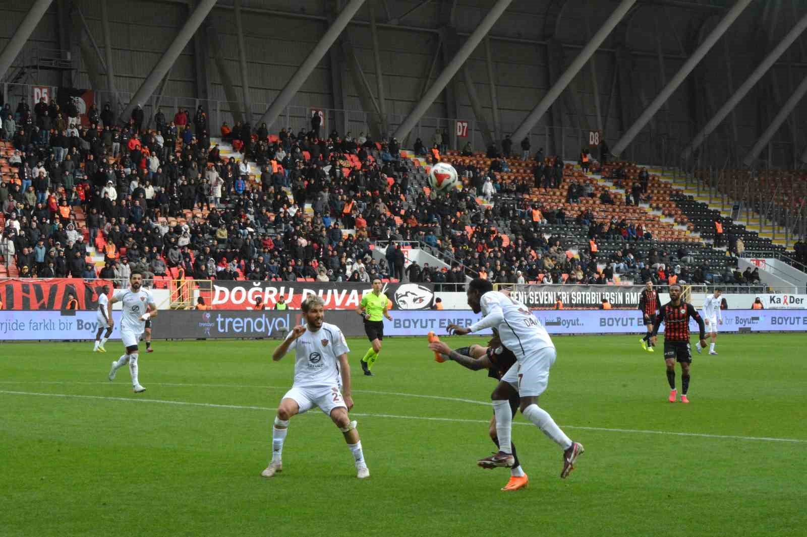 Trendyol 1. Lig: Çorum FK: 3 - Atakaş Hatayspor: 1
