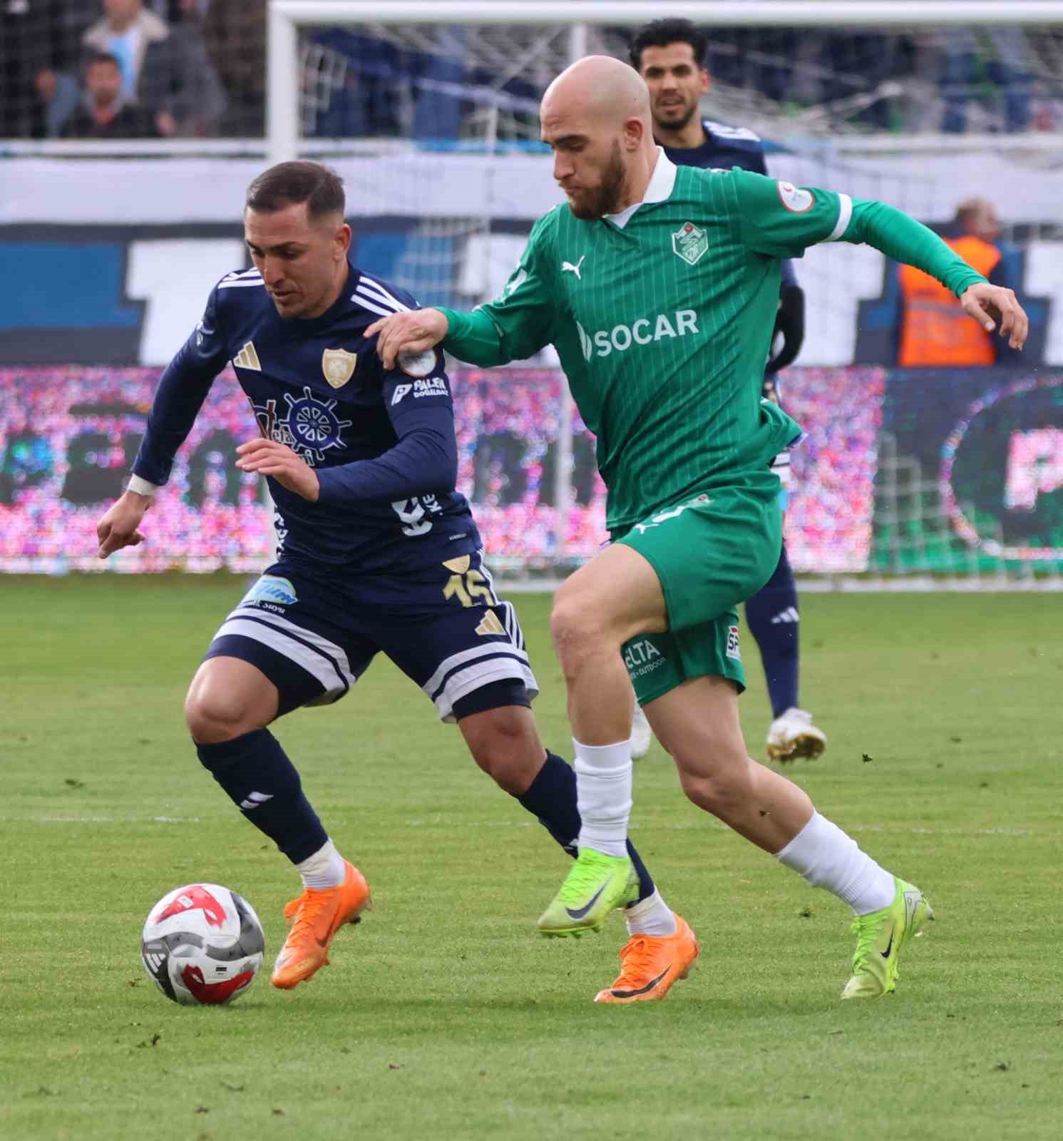 Trendyol 1. Lig: Erzurumspor FK: 2 - Iğdır FK: 1
Trendyol 1. Lig: Erzurumspor FK: 2 - Iğdır FK: 1