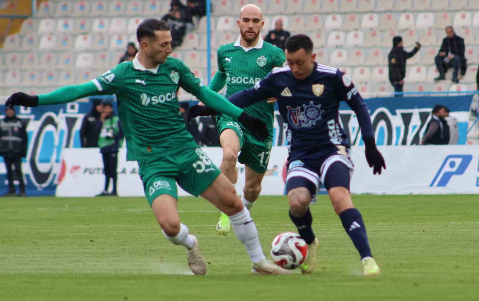 Trendyol 1. Lig: Erzurumspor FK: 2 - Iğdır FK: 1
Trendyol 1. Lig: Erzurumspor FK: 2 - Iğdır FK: 1