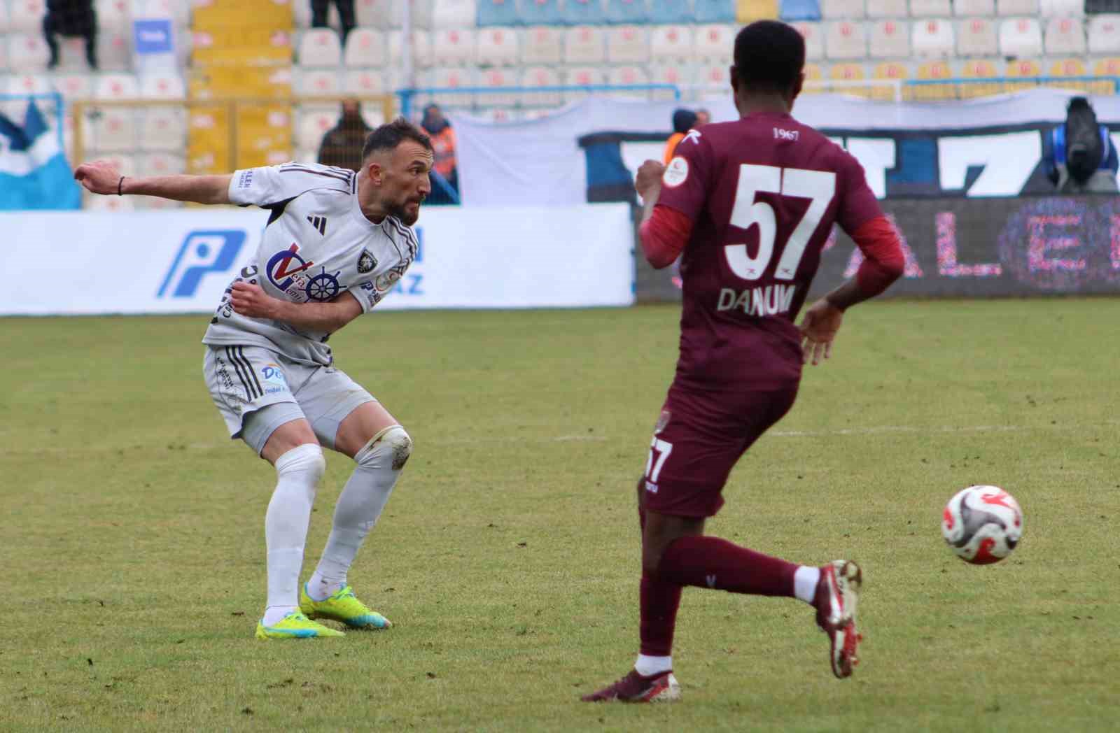 Trendyol 1. Lig: Erzurumspor FK: 3 - Hatayspor: 0
Trendyol 1. Lig: Erzurumspor FK: 3 - Hatayspor: 0