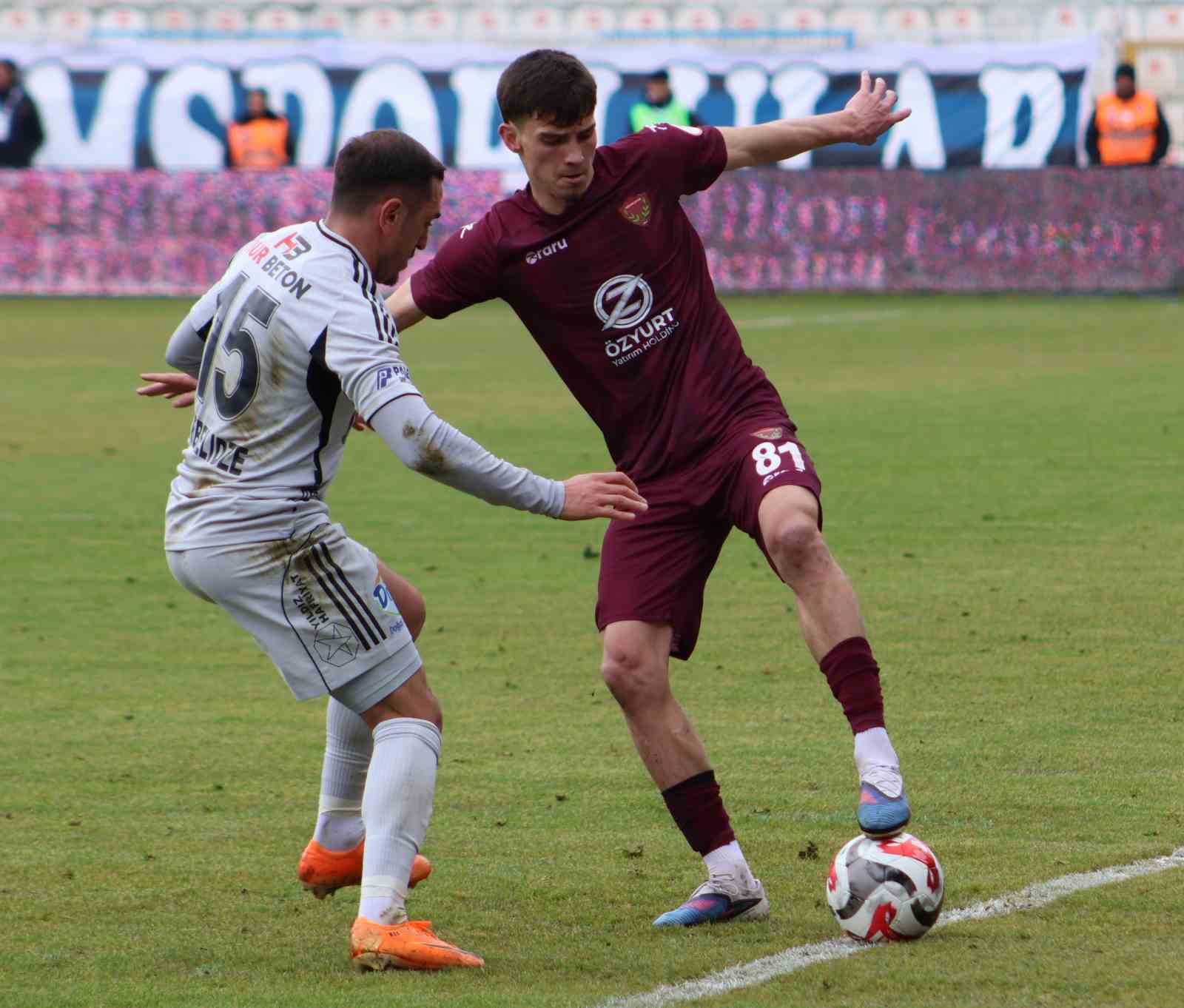 Trendyol 1. Lig: Erzurumspor FK: 3 - Hatayspor: 0
Trendyol 1. Lig: Erzurumspor FK: 3 - Hatayspor: 0