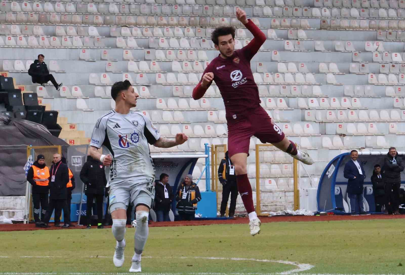 Trendyol 1. Lig: Erzurumspor FK: 3 - Hatayspor: 0
Trendyol 1. Lig: Erzurumspor FK: 3 - Hatayspor: 0