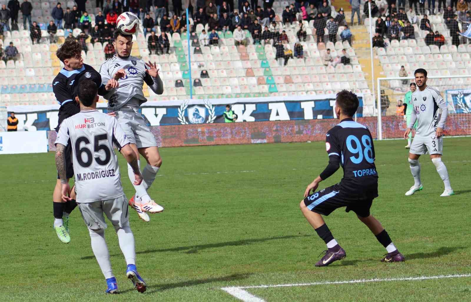 Trendyol 1. Lig: Erzurumspor FK: 7 - Adana Demirspor: 0
Trendyol 1. Lig: Erzurumspor FK: 7 - Adana Demirspor: 0