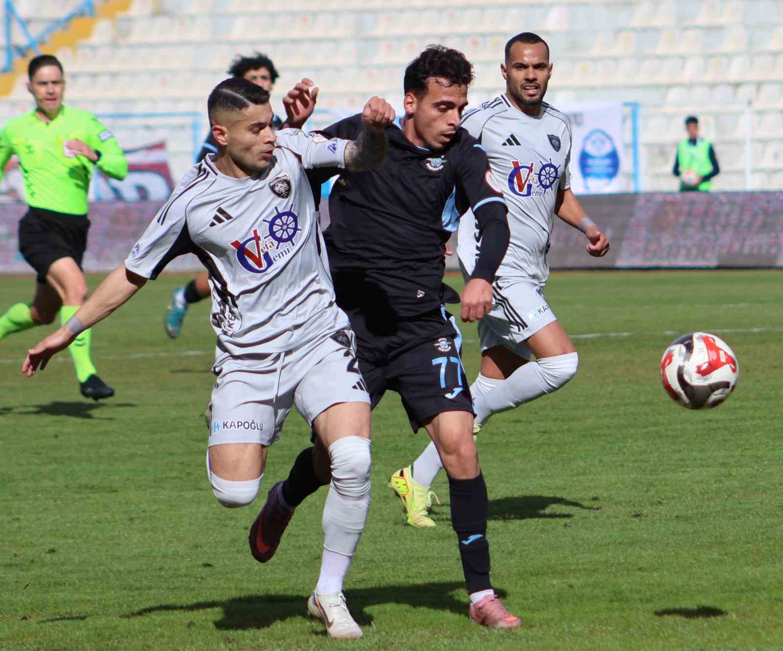 Trendyol 1. Lig: Erzurumspor FK: 7 - Adana Demirspor: 0
Trendyol 1. Lig: Erzurumspor FK: 7 - Adana Demirspor: 0