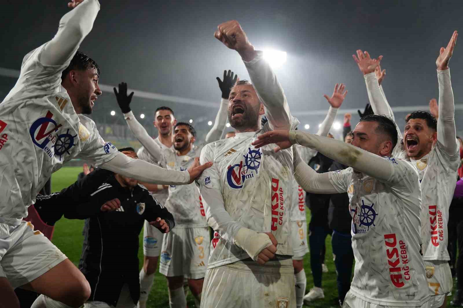 Trendyol 1. Lig: Esenler Erokspor: 0 - Erzurumspor FK: 2
