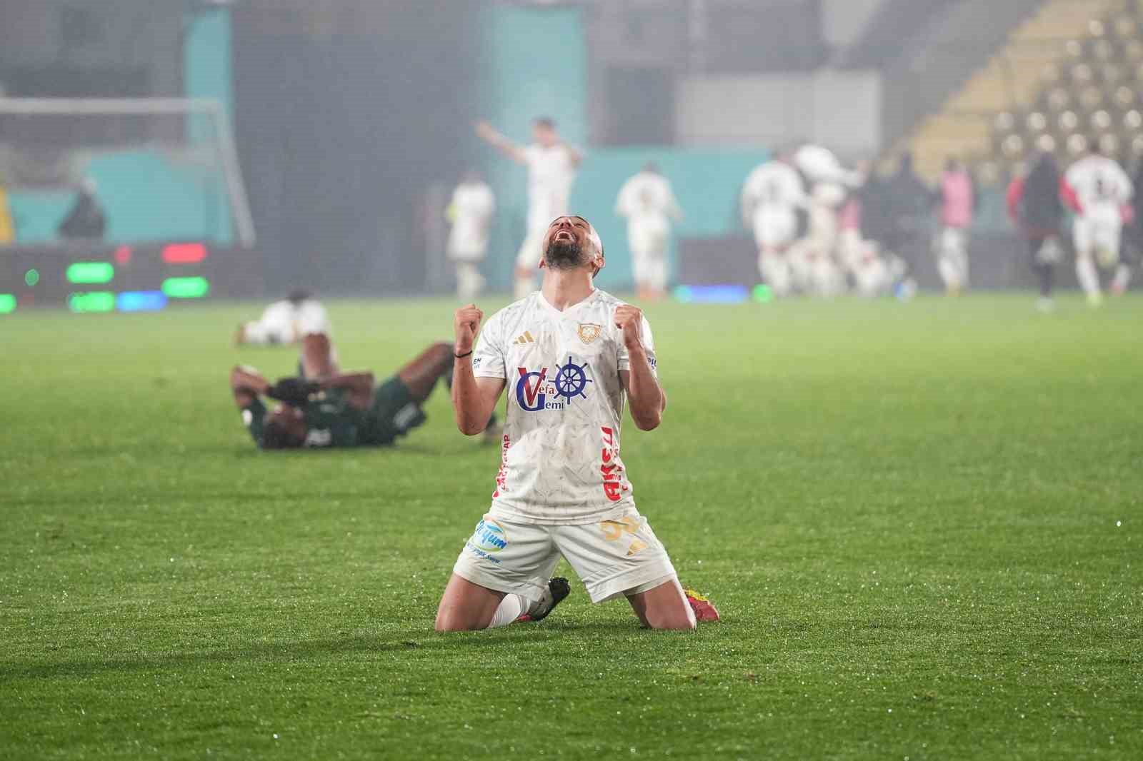 Trendyol 1. Lig: Esenler Erokspor: 0 - Erzurumspor FK: 2
