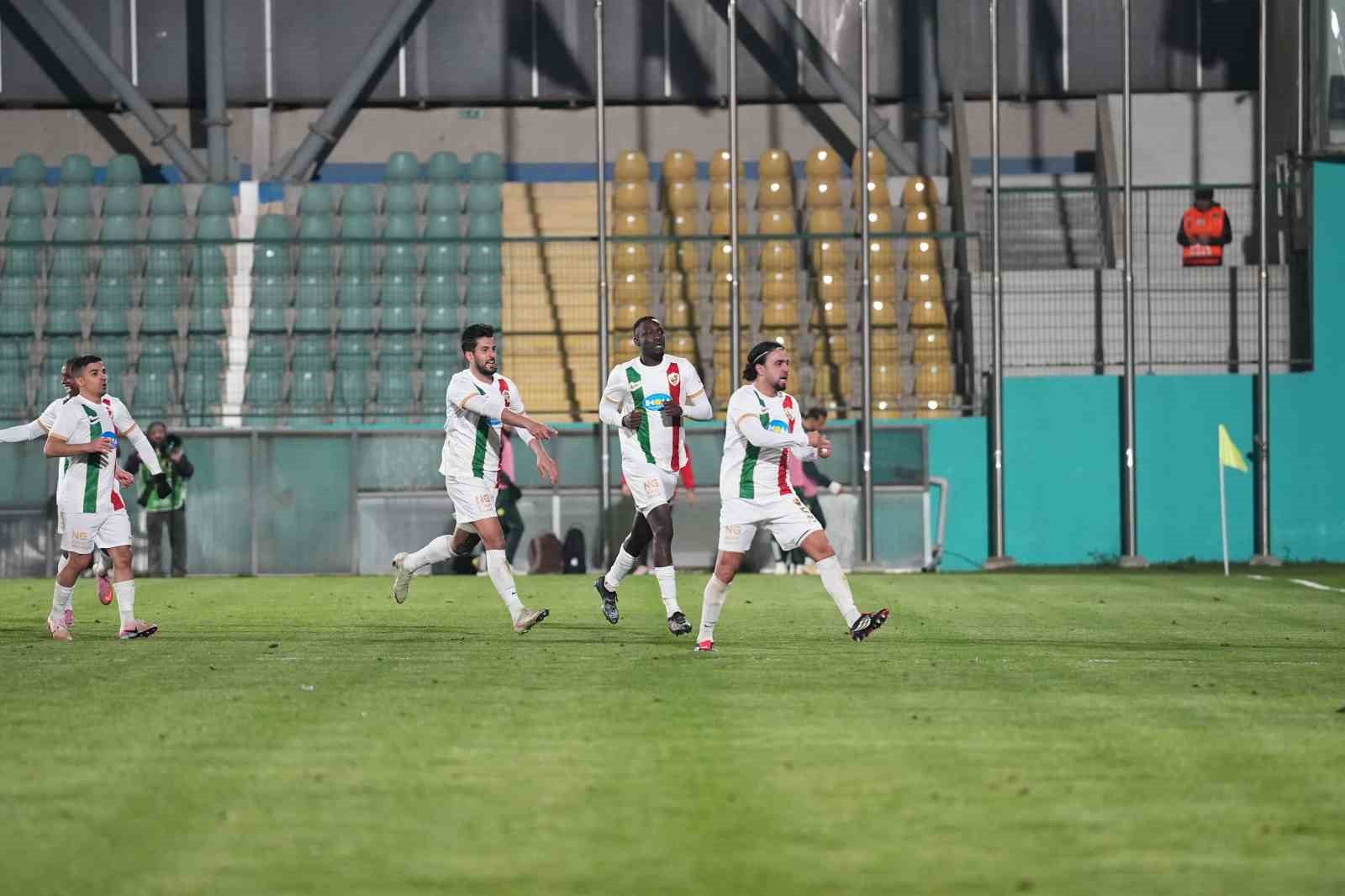 Trendyol 1. Lig: Esenler Erokspor: 1 - Amed Sportif Faaliyetler: 1
