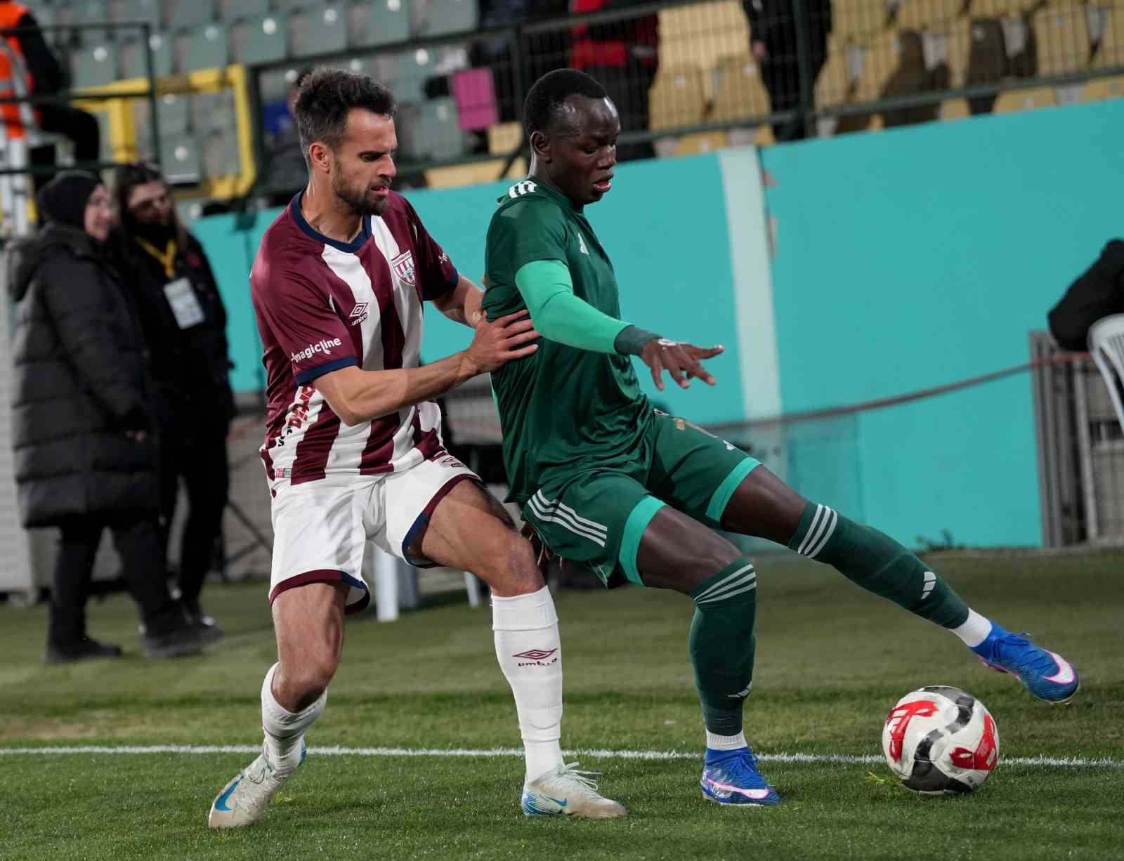 Trendyol 1. Lig: Esenler Erokspor: 1 - Bandırmaspor: 1
