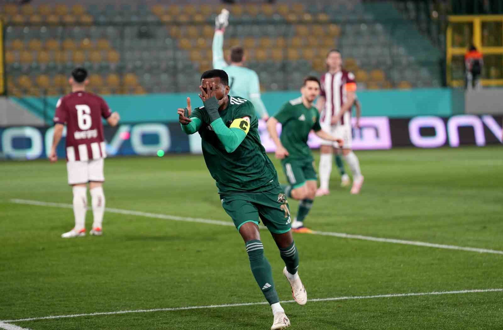 Trendyol 1. Lig: Esenler Erokspor: 1 - Bandırmaspor: 1
