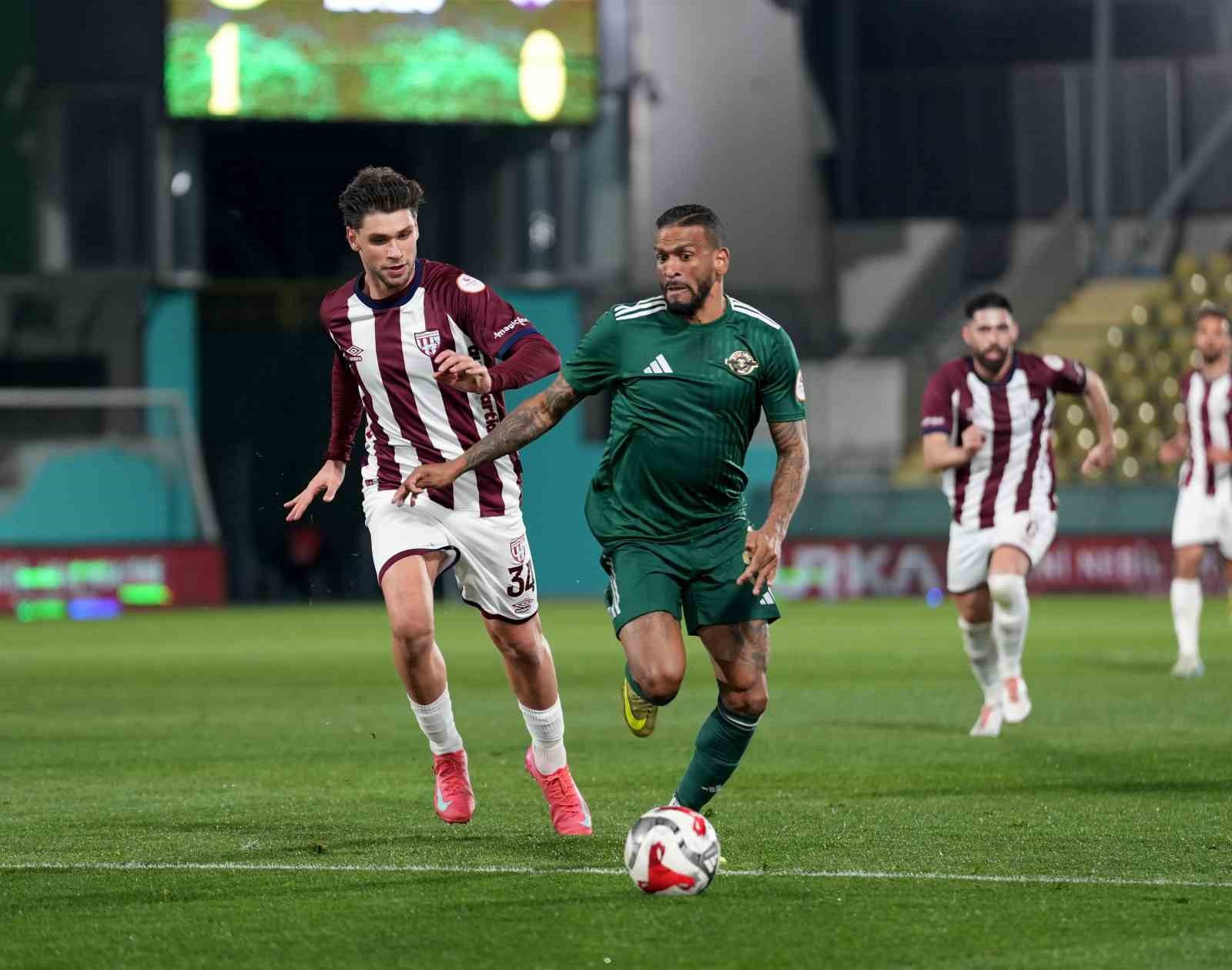 Trendyol 1. Lig: Esenler Erokspor: 1 - Bandırmaspor: 1
