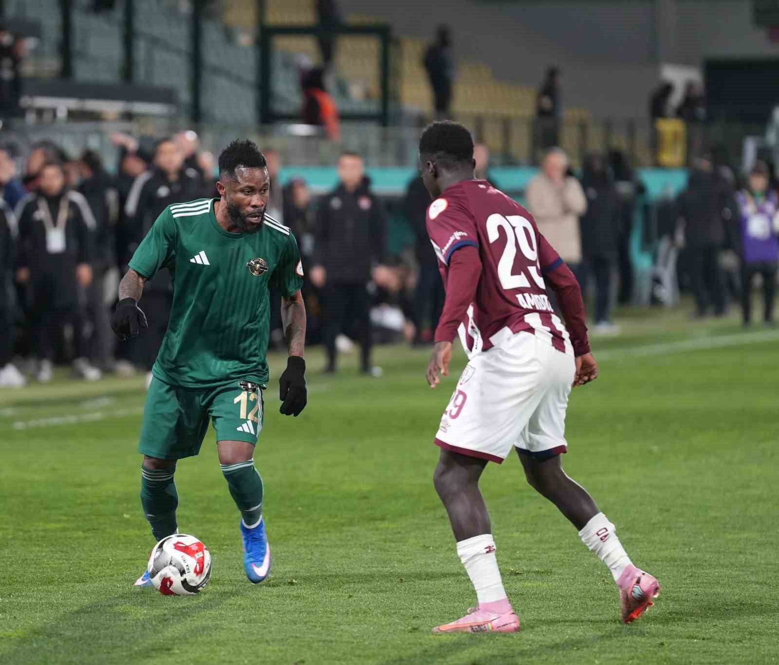 Trendyol 1. Lig: Esenler Erokspor: 1 - Bandırmaspor: 1
