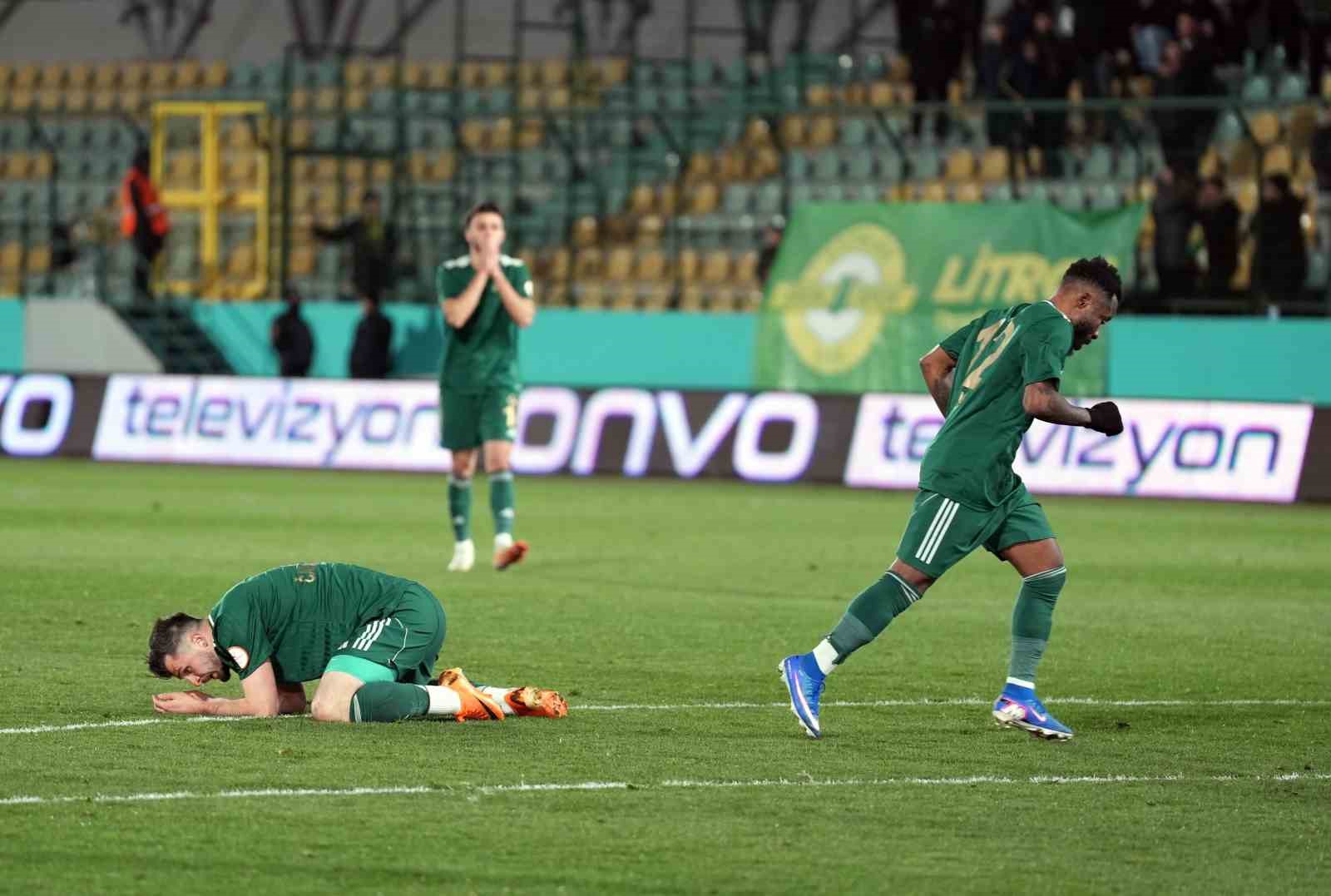 Trendyol 1. Lig: Esenler Erokspor: 1 - Bandırmaspor: 1
