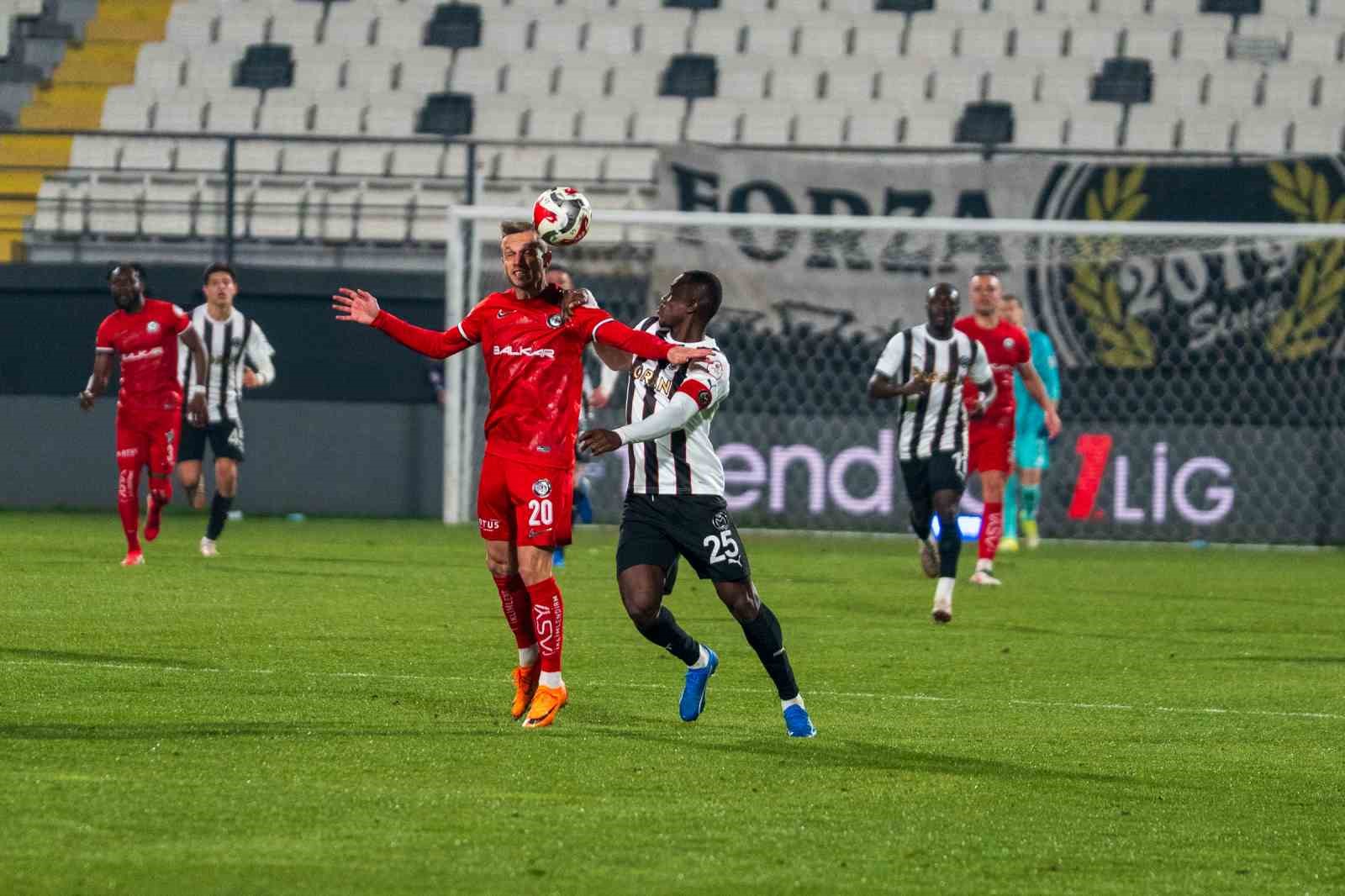 Trendyol 1. Lig: Manisa FK: 0 - Çorum FK: 1
