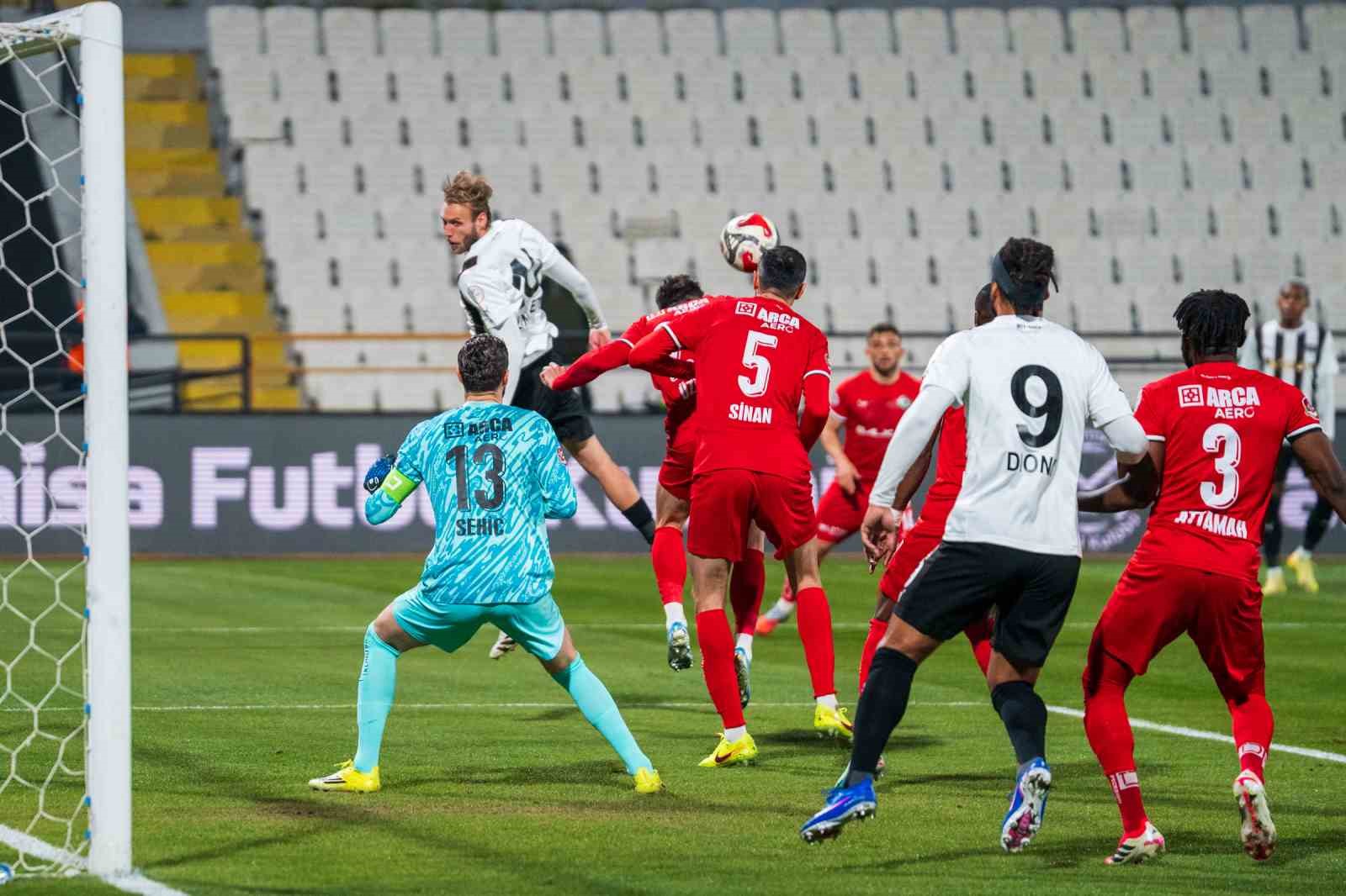 Trendyol 1. Lig: Manisa FK: 0 - Çorum FK: 1
