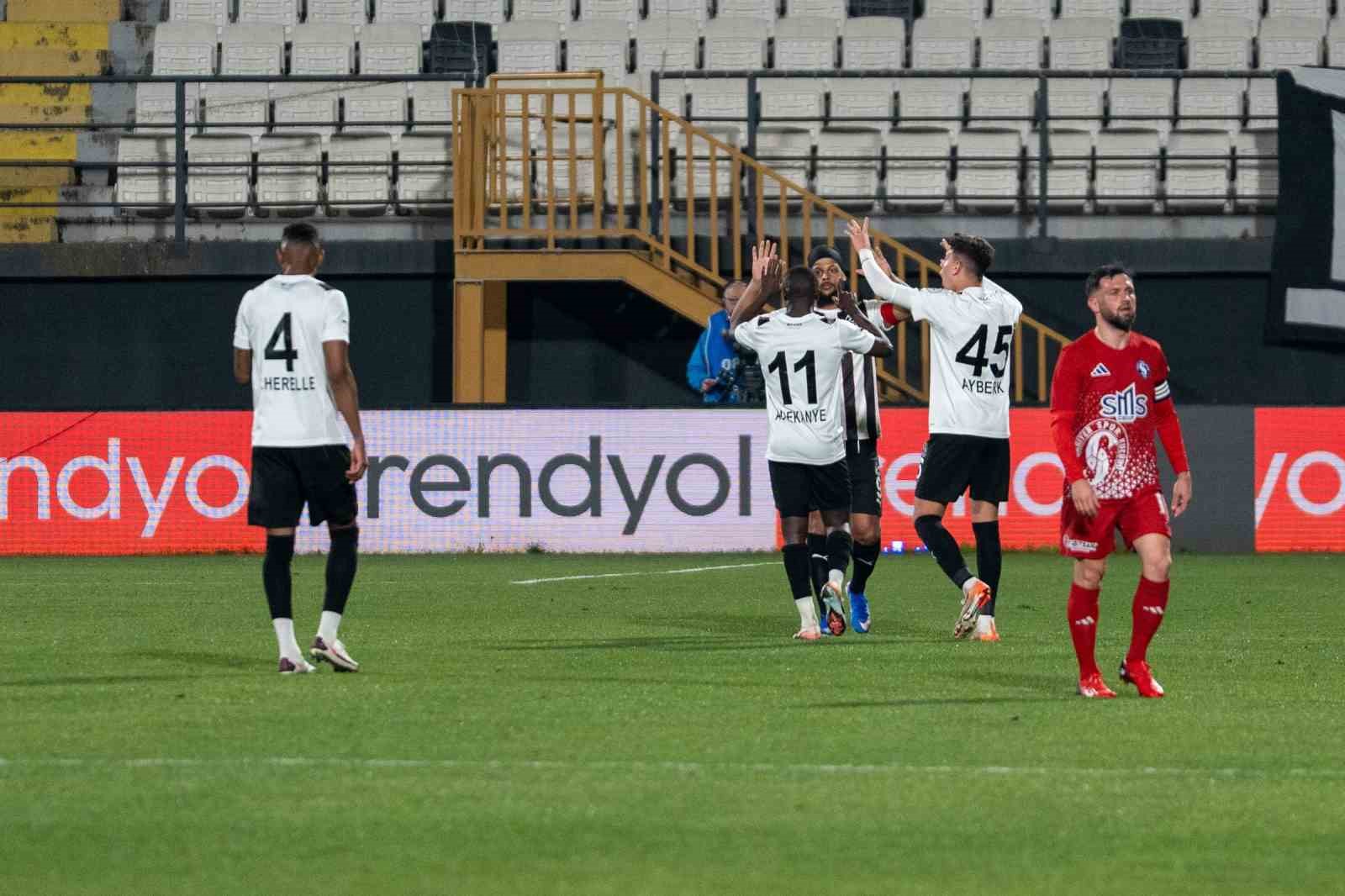 Trendyol 1. Lig: Manisa FK: 3 - Sarıyer: 0
