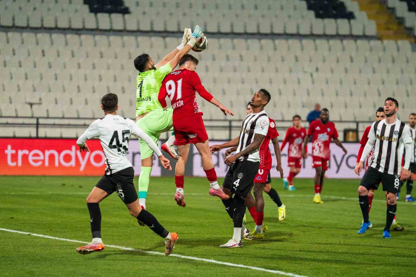 Trendyol 1. Lig: Manisa FK: 3 - Sarıyer: 0
