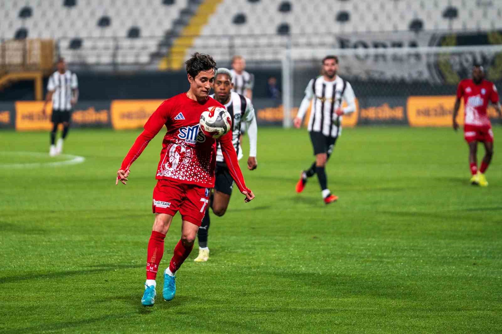 Trendyol 1. Lig: Manisa FK: 3 - Sarıyer: 0
