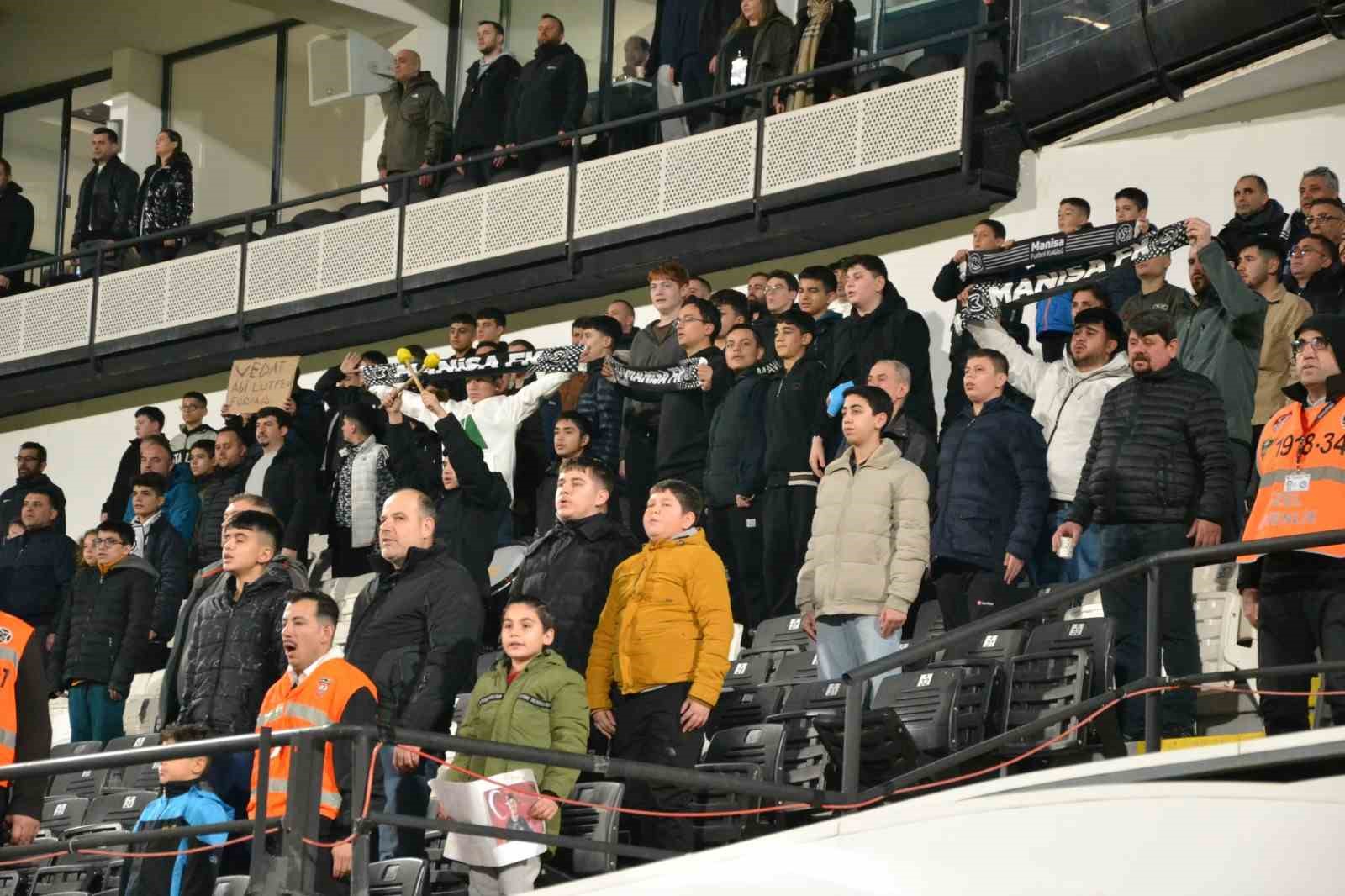 Trendyol 1. Lig: Manisa FK: 4 - Boluspor: 1
