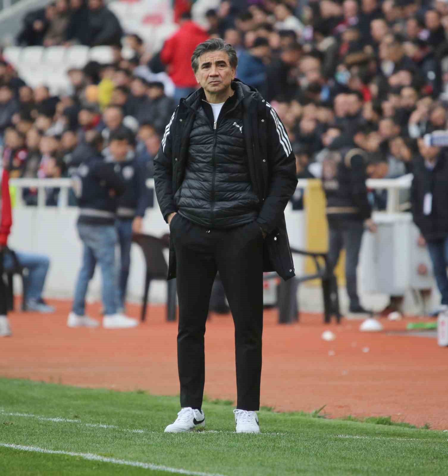 Trendyol 1. Lig: Özbelsan Sivasspor: 1 - Esenler Erokspor: 3
