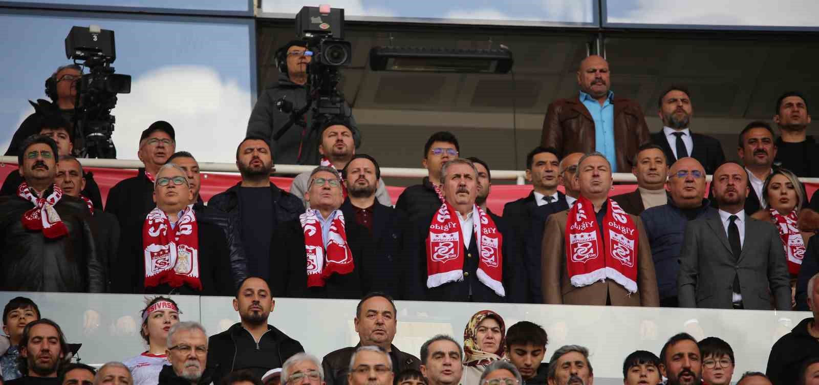 Trendyol 1. Lig: Özbelsan Sivasspor: 1 - Esenler Erokspor: 3
