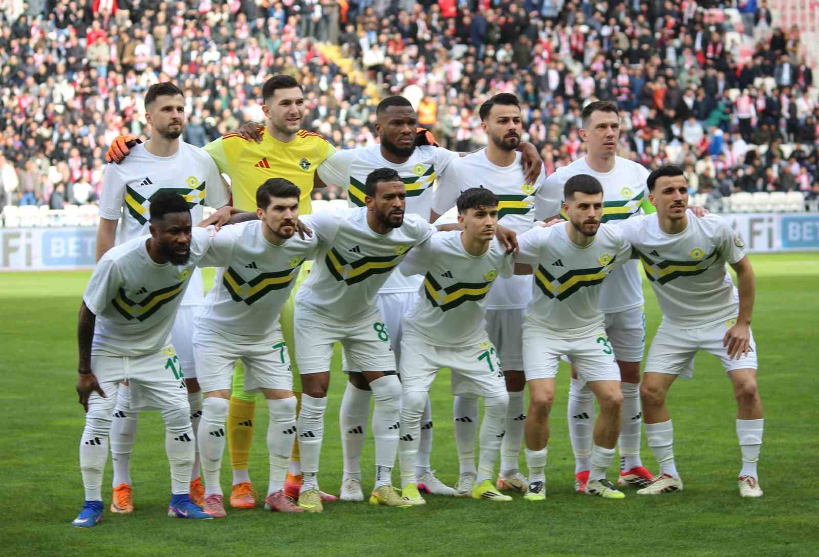 Trendyol 1. Lig: Özbelsan Sivasspor: 1 - Esenler Erokspor: 3
