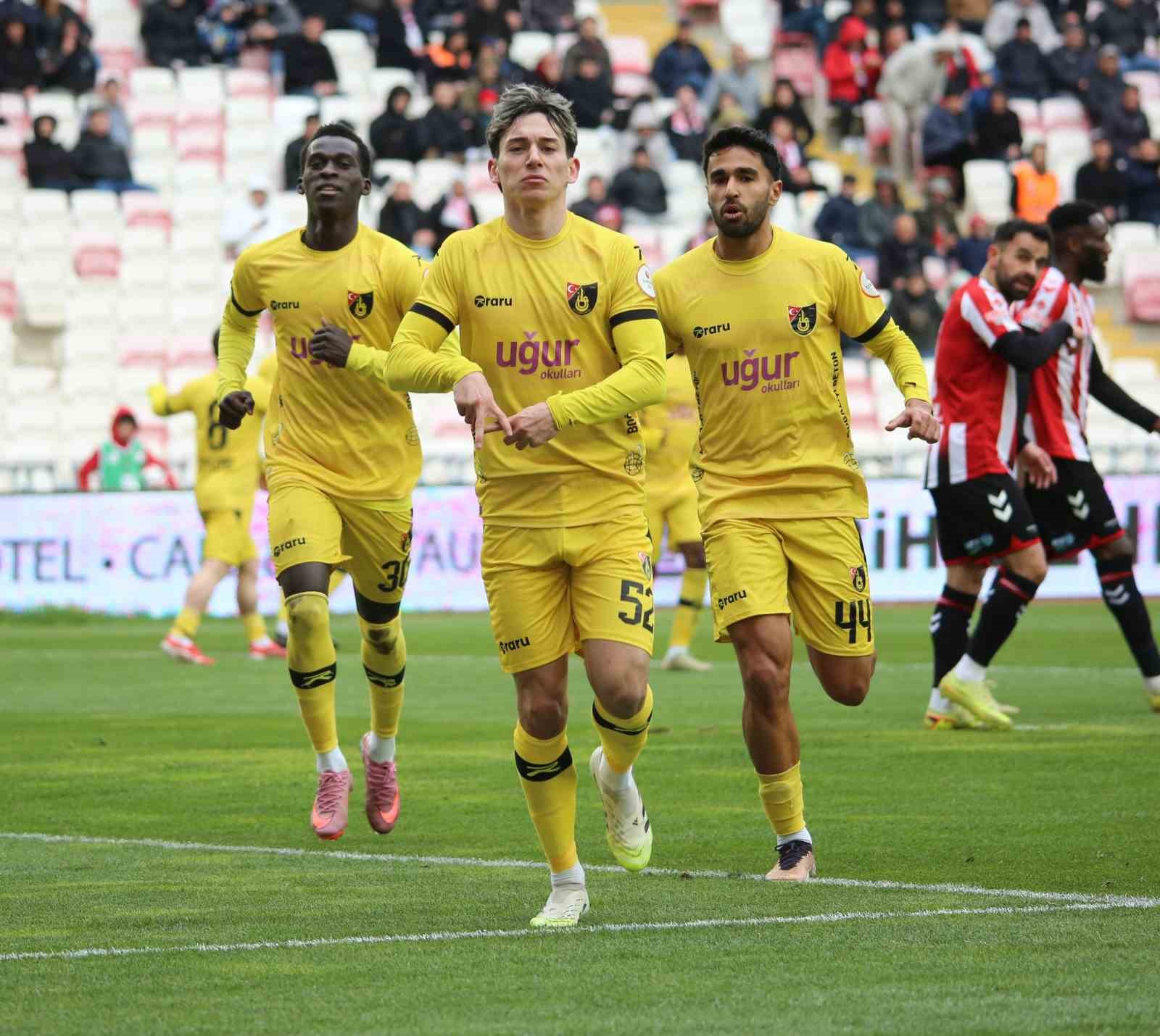 Trendyol 1. Lig: Özbelsan Sivasspor: 1 - İstanbulspor: 3
