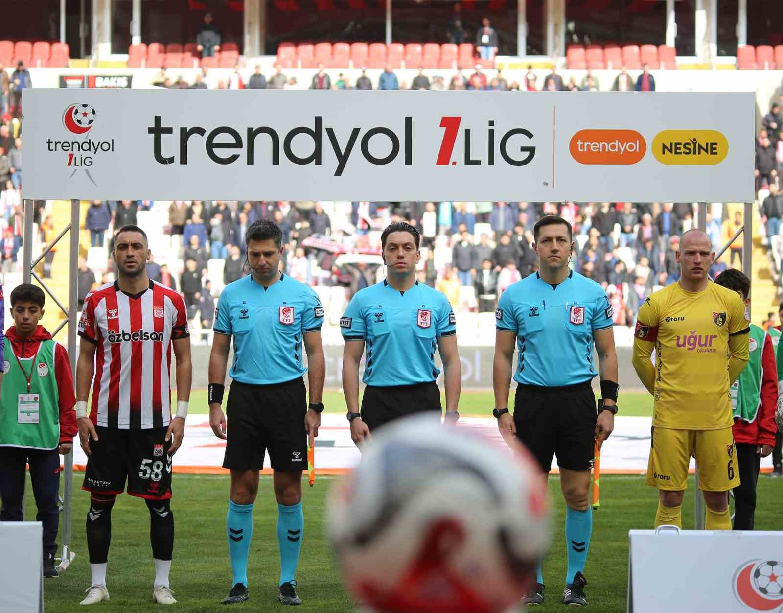 Trendyol 1. Lig: Özbelsan Sivasspor: 1 - İstanbulspor: 3
