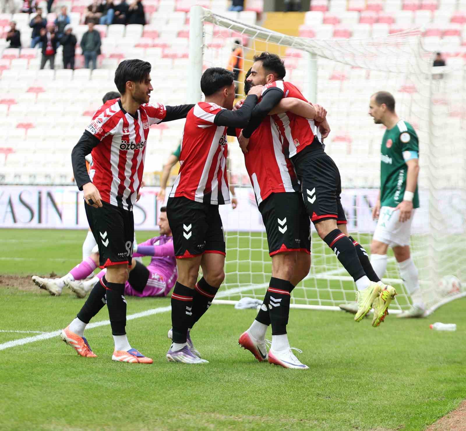 Trendyol 1. Lig: Özbelsan Sivasspor: 1 - Ümraniyespor: 0
